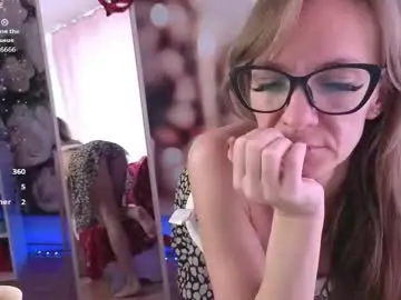 Chaturbate Live Sex Cam of jesica_moon_peachyy