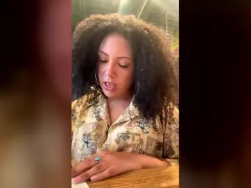 Chaturbate Best live sex cam show of lolabanks_xo