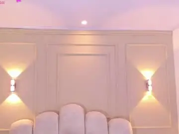 Chaturbate Live Sex Cam of reachelwills