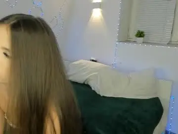 Chaturbate Live Sex Cam of raevella