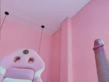 Chaturbate Live Sex Cam of isabella_mendez_1