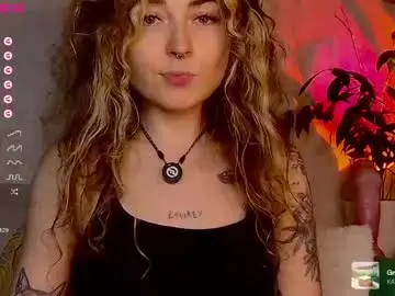 Chaturbate Live Sex Cam of lil_uzi_wet
