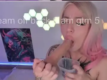 Chaturbate Free Live Porn of cyberzoe