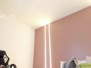 Chaturbate Sex Cam of zoee_zi