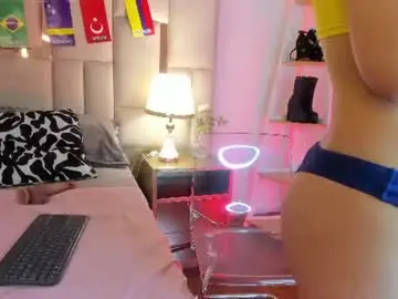 Chaturbate Live Sex Cam of laura_dicardy