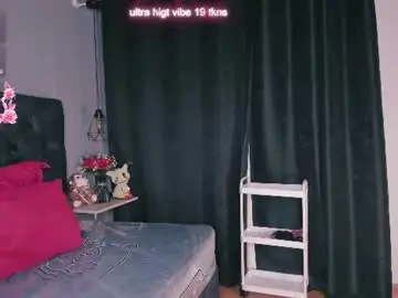 Chaturbate Free Live Porn of miia_moore_
