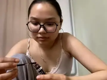 Chaturbate Live Sex Cam of kamilahschaff