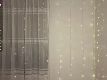 Chaturbate Watch Live Sex Cams of lilyrose1_