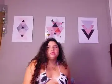 Chaturbate Live Sex Cam of chubbykinkyygirl