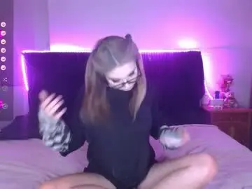 Chaturbate Watch Live Sex Cams of shysweetrish