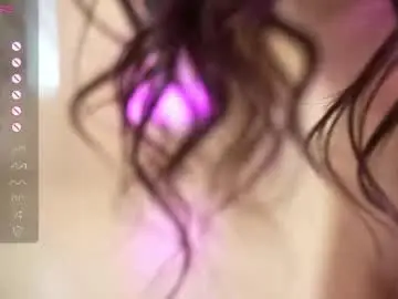Chaturbate Live Porn of queenelia