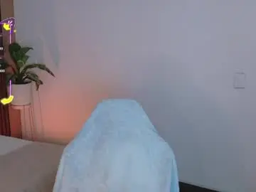 Chaturbate Sex Cam of ahvi_ebony