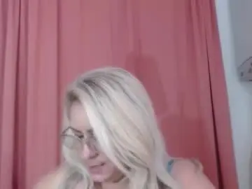 Chaturbate Adult Webcams of xelenaxx