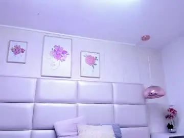 Chaturbate Sex Cam of xara_u