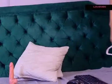 Chaturbate Live Sex of scarlettefire_cr
