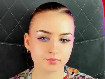 Chaturbate Live Sex Cam of evelinakitty