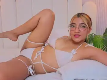 Chaturbate Live Sex of evaa_honey