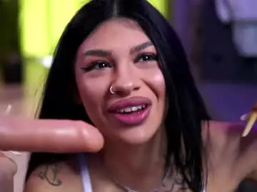 Chaturbate Free Porn Cam of spicyleila