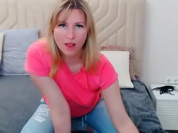 Chaturbate Live Sex Cam of incredible_ariela