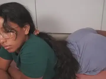 Chaturbate Live Sex Cam of lulitauwu