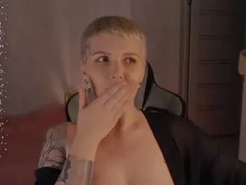 Chaturbate Live Sex Cam of elise_day