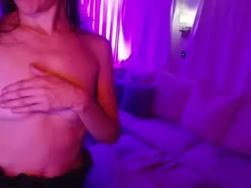 Chaturbate Sex Chat of l_and_elle