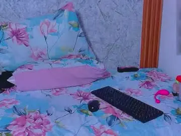 Chaturbate Private Sex Chat of curvyhomebebe