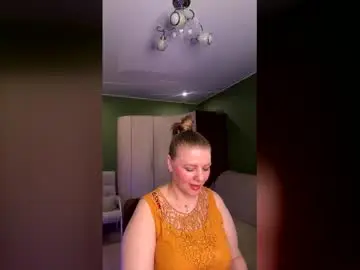 Chaturbate Sex Cam of leona_tracie