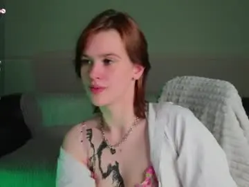 Chaturbate Live Sex Cam of lorapuffs