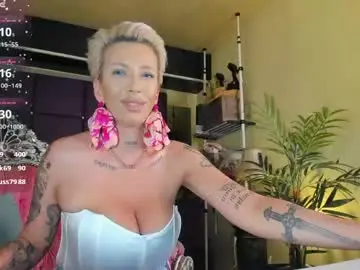 Chaturbate Best live sex cam show of sofiequeen_