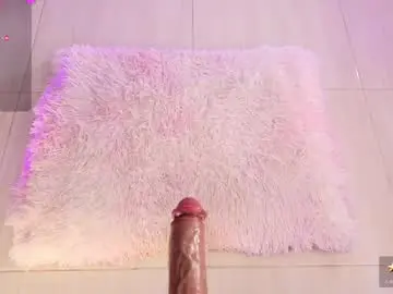 Chaturbate Adult Video Chat of vivi_luv