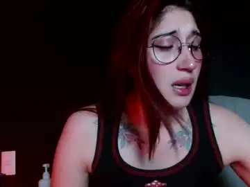 Chaturbate Live Sex Cam of red_moonn