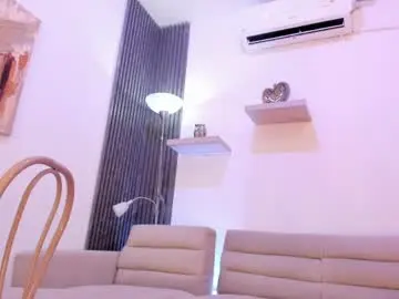 Chaturbate Adult Webcam of kiara_curls