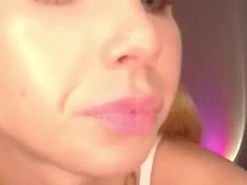 Chaturbate Adult Webcams of emma_blush69