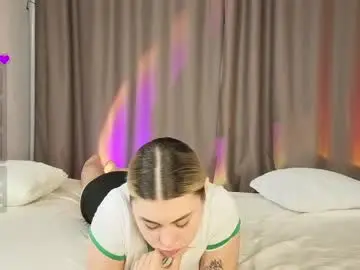 Chaturbate Sex Cam of momento_marie