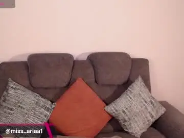 Chaturbate Sex Chat of missemilie1