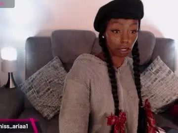 Chaturbate Best live sex cam show of missemilie1