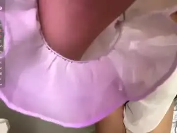 Chaturbate Watch Live Sex Cams of bebravee
