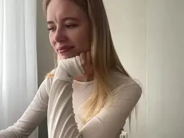 Chaturbate Live Sex Cam of bebravee