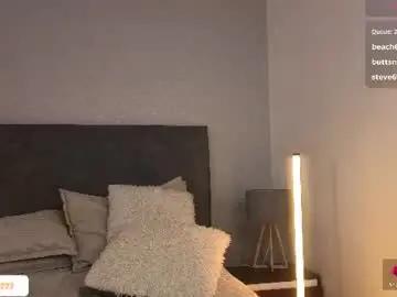 Chaturbate Live Sex Cam of daddysgirrl1_