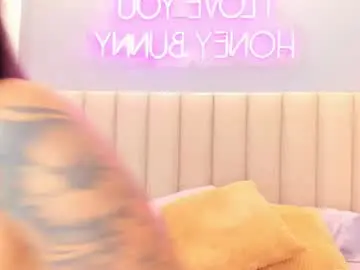 Chaturbate Live Sex Cam of leamonroe__