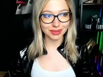 Chaturbate Watch Live Sex Cams of heidi_pleasure