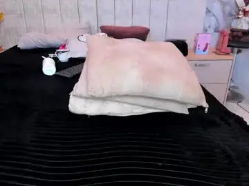 Chaturbate Free Porn Cam of kiana_cream