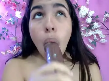 Chaturbate Adult Webcams of skinnysofia18