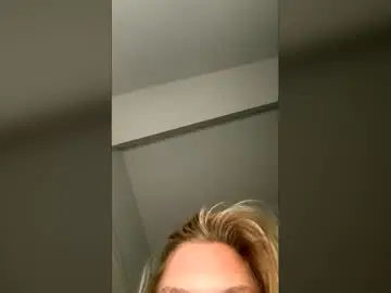 Chaturbate Best live sex cam show of lunalanexo