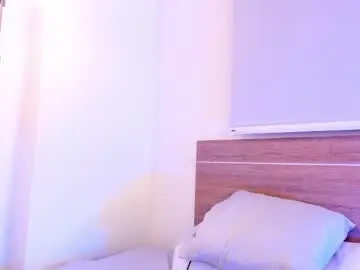 Chaturbate Live Porn of miadanielss