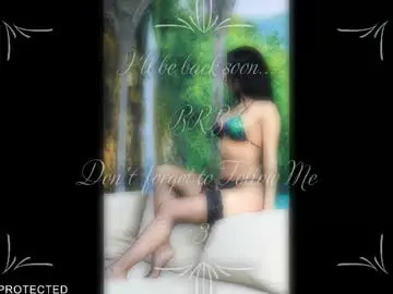 Chaturbate Live Sex Cam of krisi_kiss
