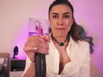 Chaturbate Watch Live Sex Cams of misslullu
