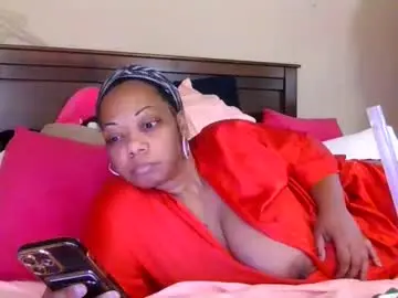 Chaturbate Sex Cam of brownroundrenee