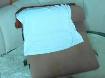 Chaturbate Watch Live Sex Cams of emilytrays